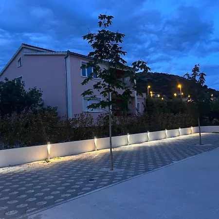 Skyview Apartamento