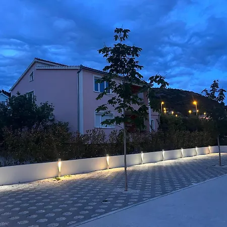 Skyview Apartamento *