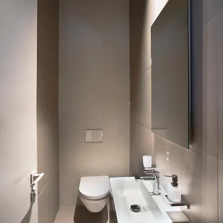 Skyview Apartamento *
